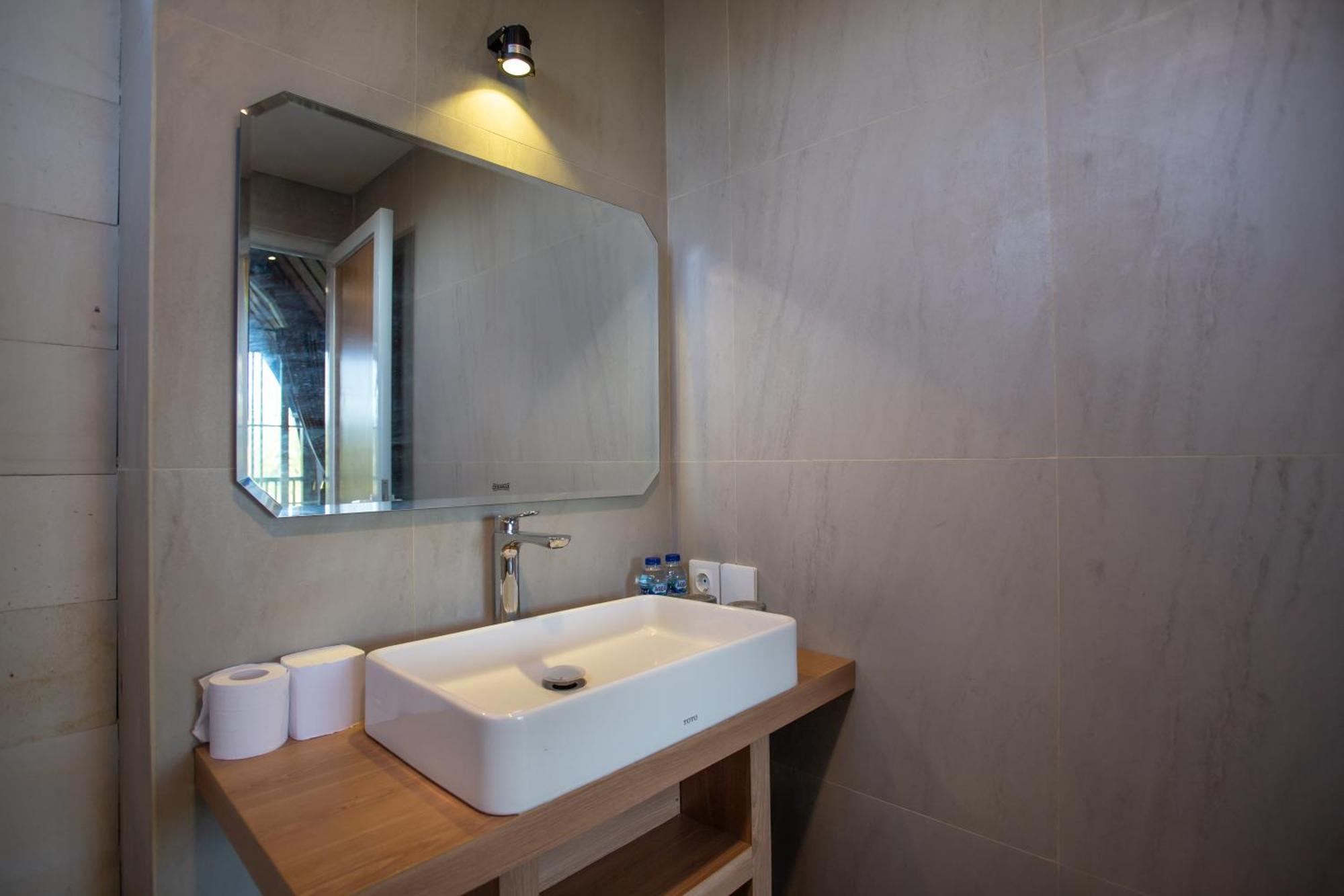Griya D'Carik Hotel Perean ภายนอก รูปภาพ